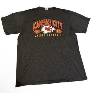 Kansas City Chiefs NFL Graphic T-Shirt Red Yellow Logo Football Tee Men’s XL